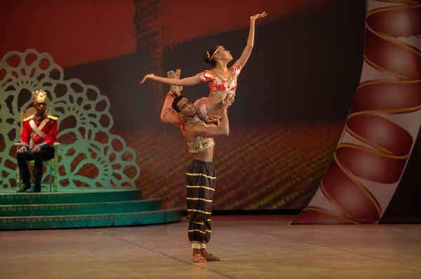 monike cristina ruan galdino arabian dance