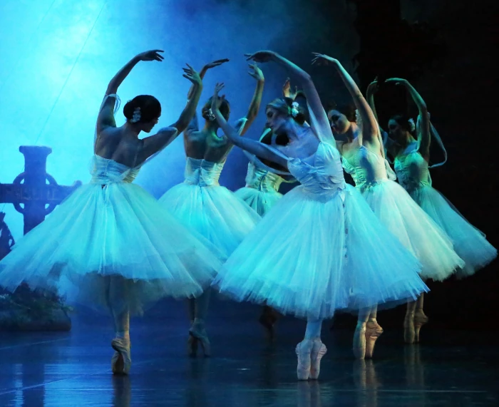 ballet corps de ballet